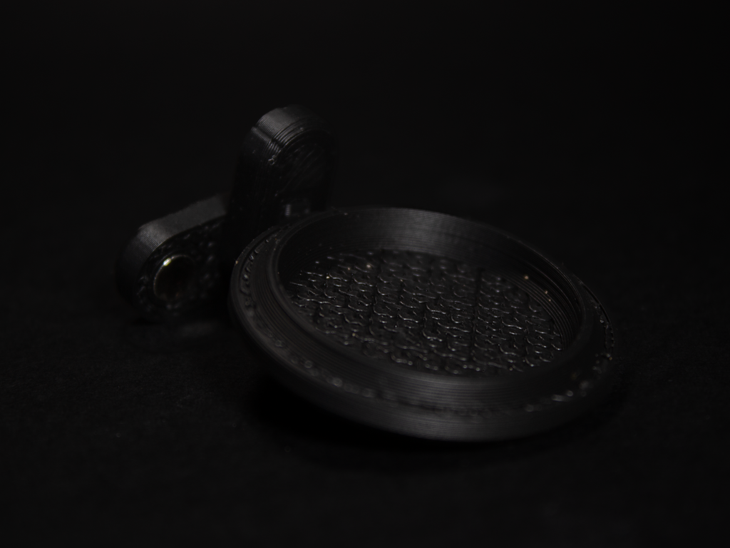 Plato de alimentación magnético